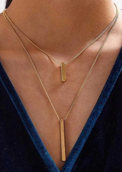 Contrasting Layered Necklaces